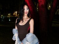 camgirl playing with sex toy LunasBliss