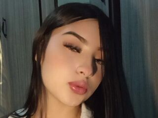 naked girl with webcam masturbating with sextoy MadelynFabbro