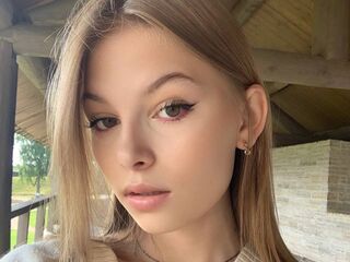 free videochat MaidaKirakosyan