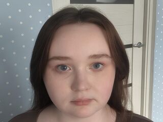 camwhore spreading pussy MarylynLamarra