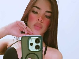 camwhore fingering shaved pussy MeliClarck