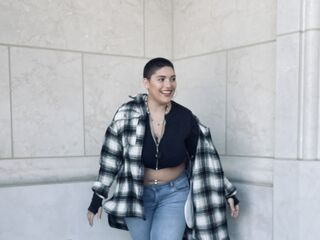 shower cam MercedesGreen