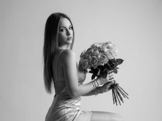 naked girl with cam MickieMestanza