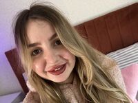 chat room live webcam MilaLa