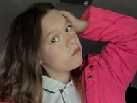 cam girl playing with sextoy MozellKotlle