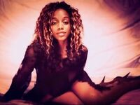 girl fingering bald pussy NatalieGainer