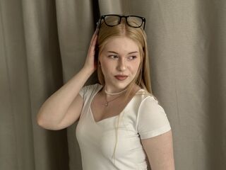 sexy webcam girl NikkiByous