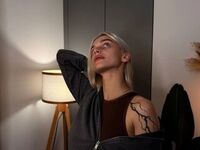 cam girl masturbating with sextoy PamellaLegette