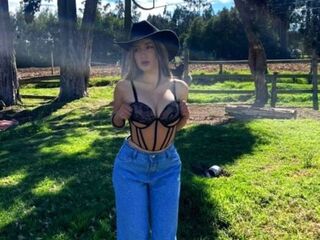 hot cam girl fingering pussy RubyRossey