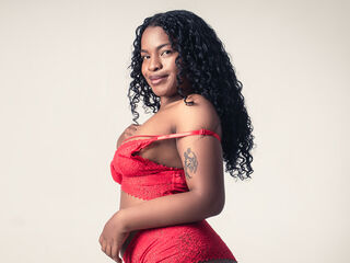 cam girl playing with sextoy SashaFerrer