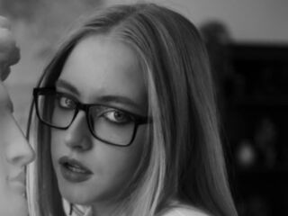 webcam girl chat SheliaEdwards