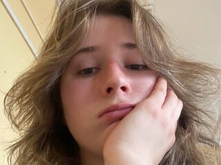 topless webcam girl TessTelles