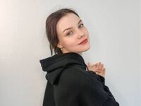 topless cam girl ToraMendiaz