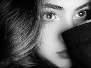 naughty cam girl masturbating VickyToure