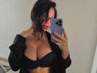 nude gamgirl YannaDim